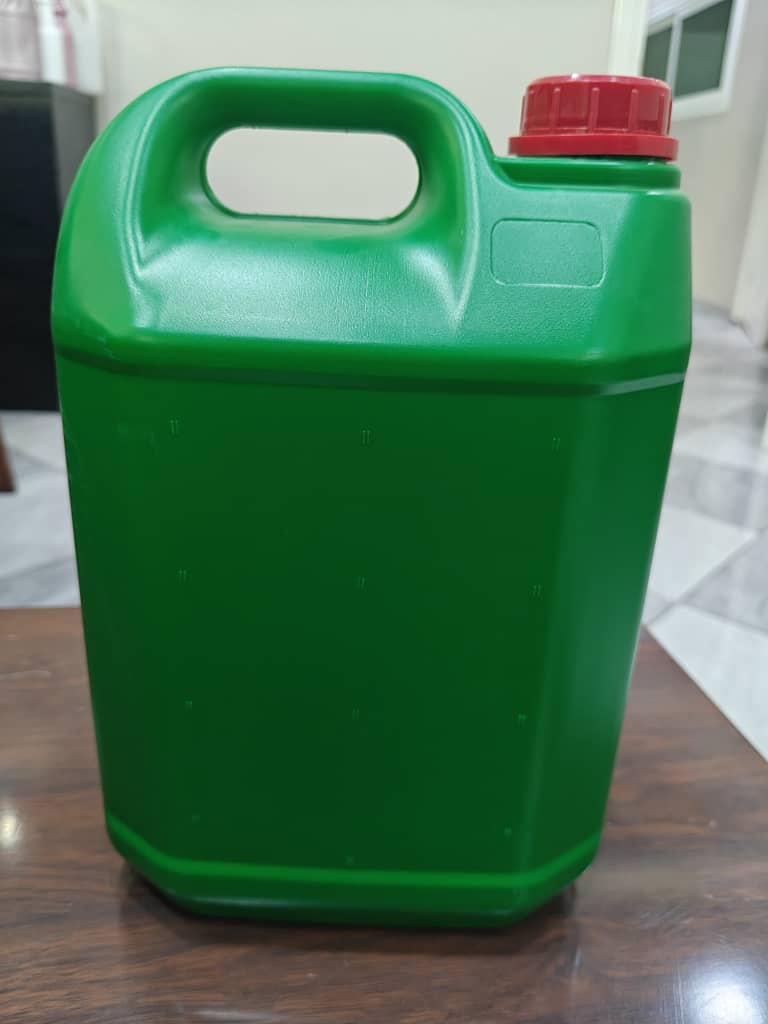 Jerrican 5L carre transparent et coloré avec bouchon